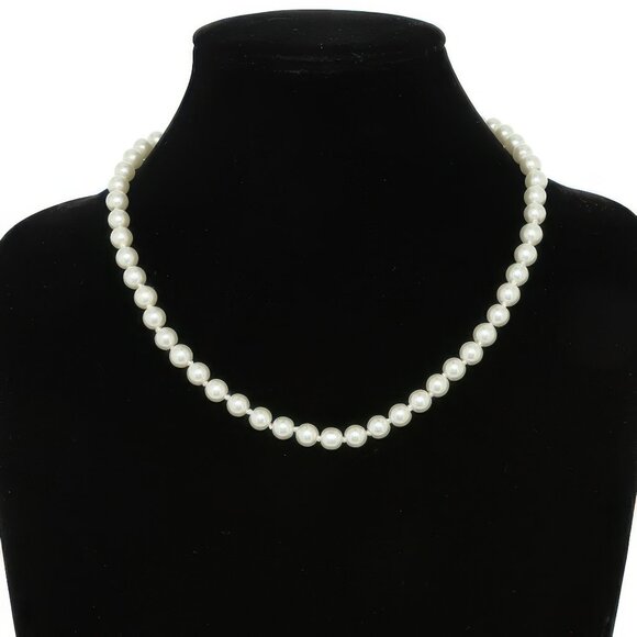 White Pearlescent Pearl Beaded Necklace - Picture 1 of 2